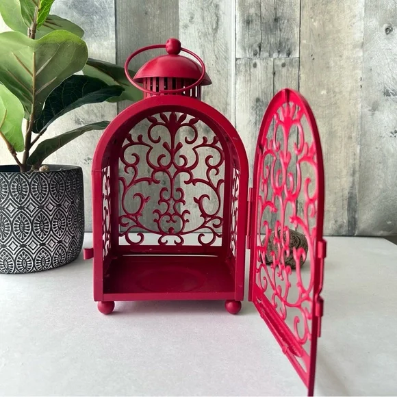 π΄IKEA Gottgora Vintage Red Scroll Decorative Metal Lantern - Picture 1 of 12